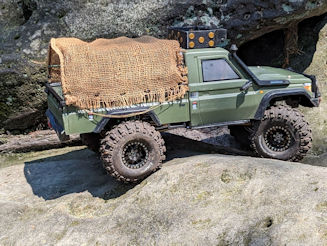 RC Crawler Amewi Land Rover